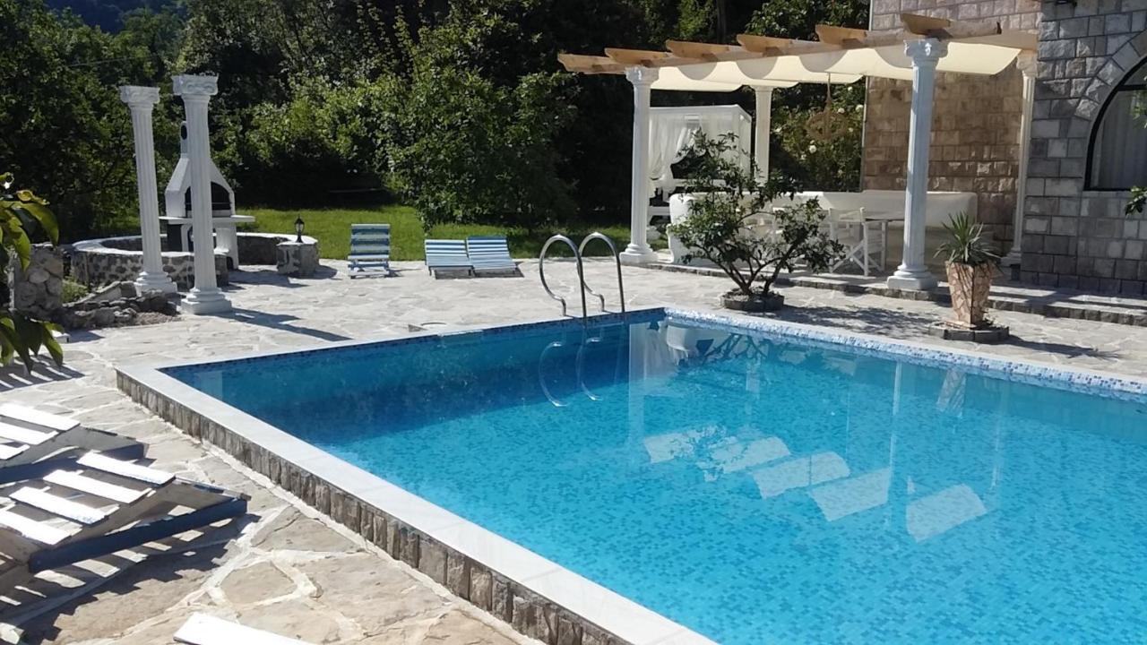Villa D'Amore Montenegro Morinj Bagian luar foto