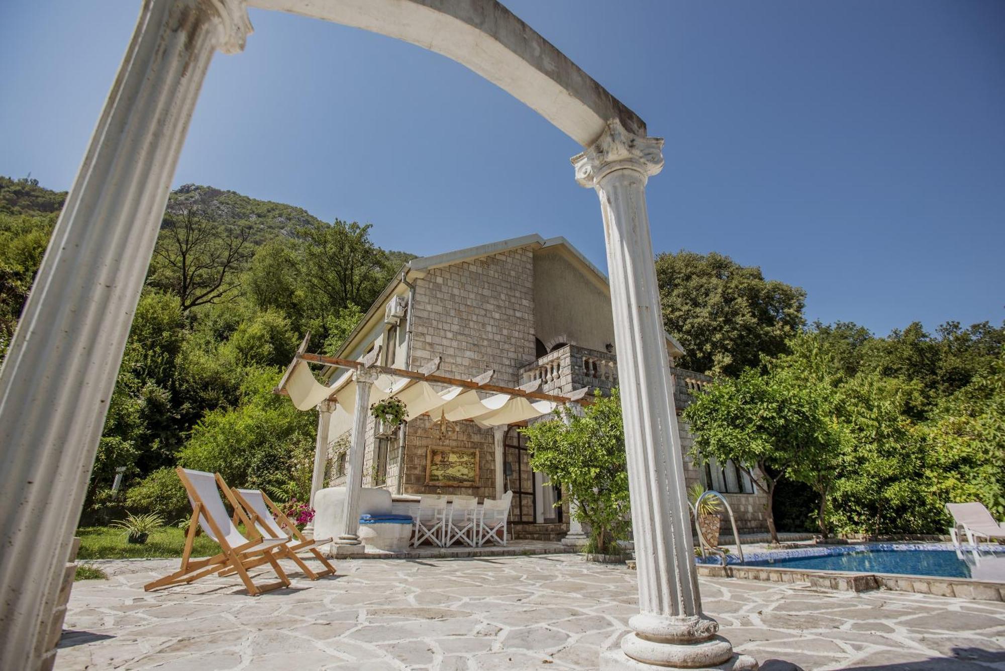 Villa D'Amore Montenegro Morinj Bagian luar foto